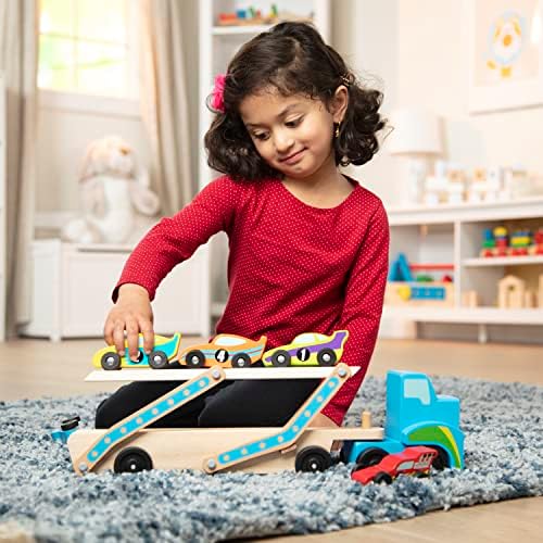 Melissa & Doug - Holz Autotransporter Set mit Kran und 6 Autos, Ideal für Kinder ab 3 Jahren